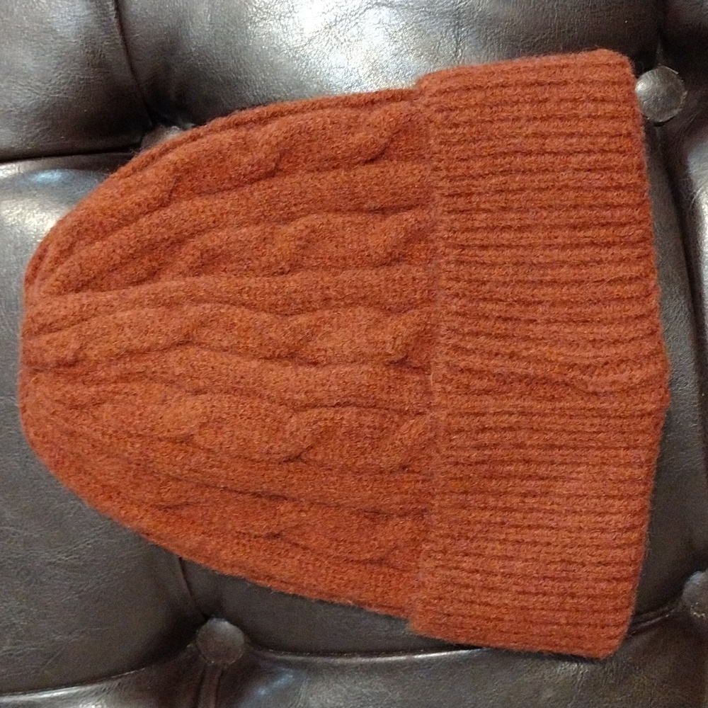 NWT Amazon Essentials Organge Beanie Hat
